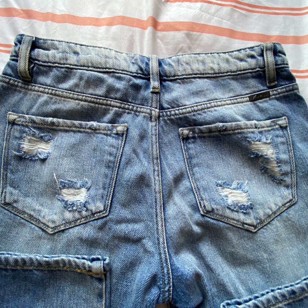 KanCan Distressed Blue Jeans size 5